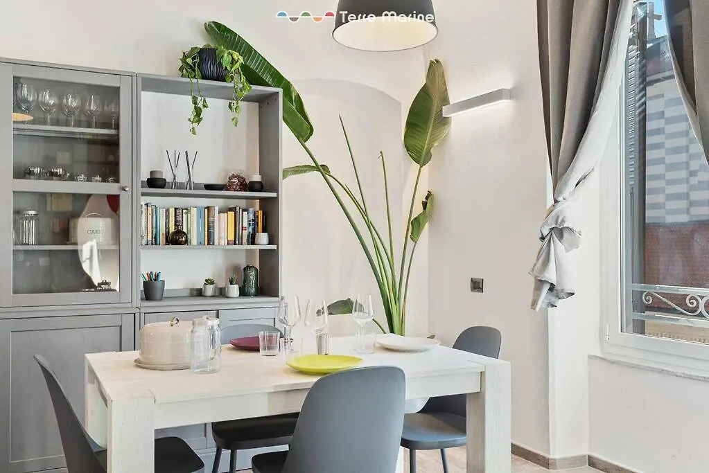Graffiti House, Terre Marine Apartment La Spezia 0*,  Italy